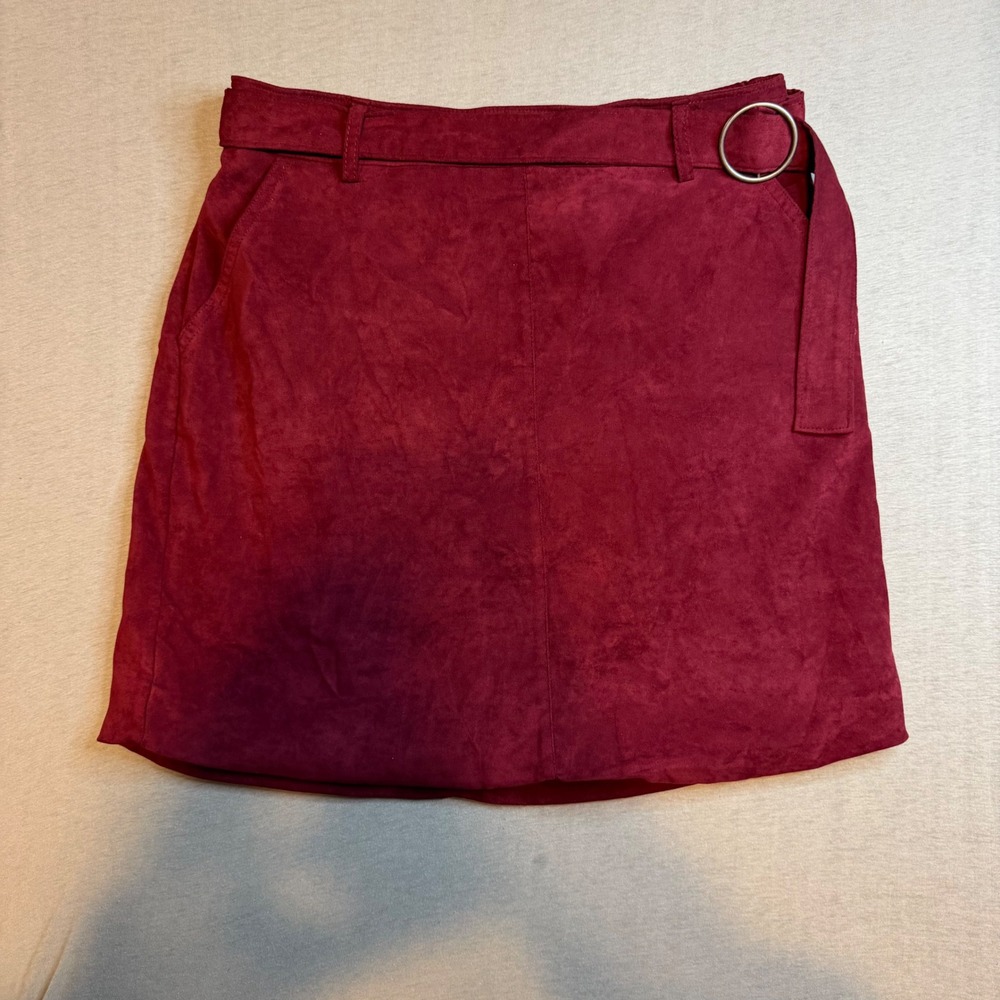 Hollister Burgundy Faux Suede Ultra High-Rise Mini Skirt O-Ring Belt Size M y2k